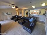 2304 Buckingham Blvd - Photo 4