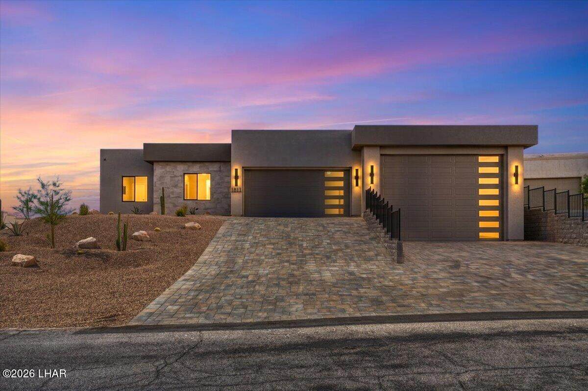 1811 Westport Dr - Photo 1
