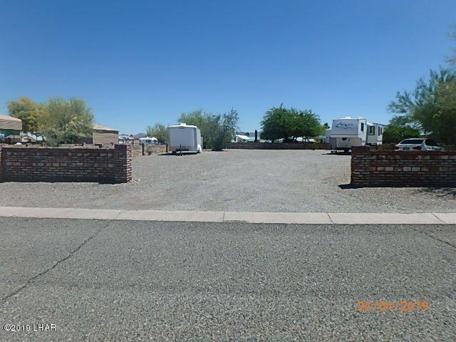 49681 Sapphire Ave - Photo 1