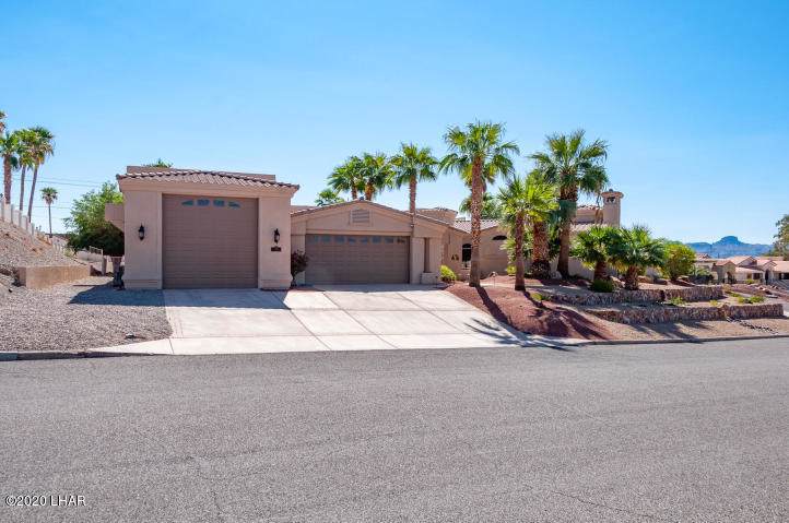 2730 Castaway Dr - Photo 1