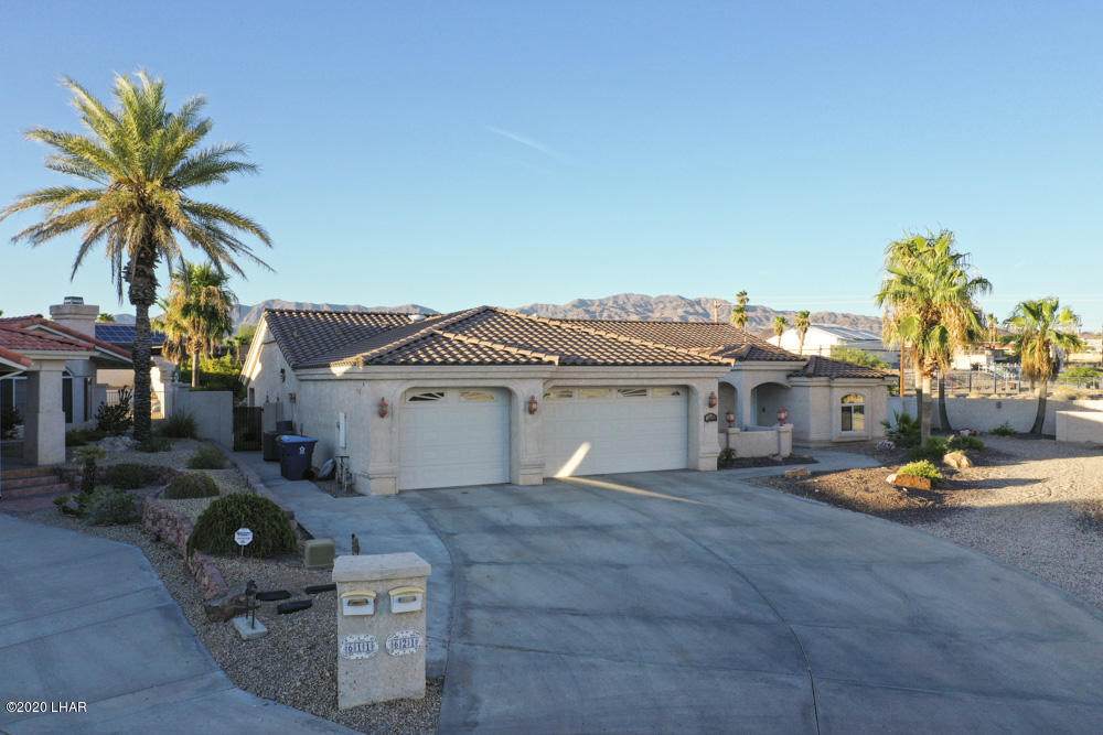 621 Via Del Lago - Photo 1