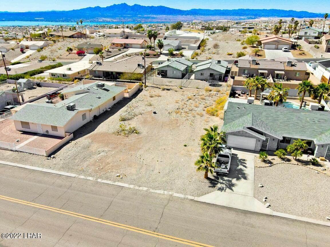 3033 Sombrero Dr - Photo 1