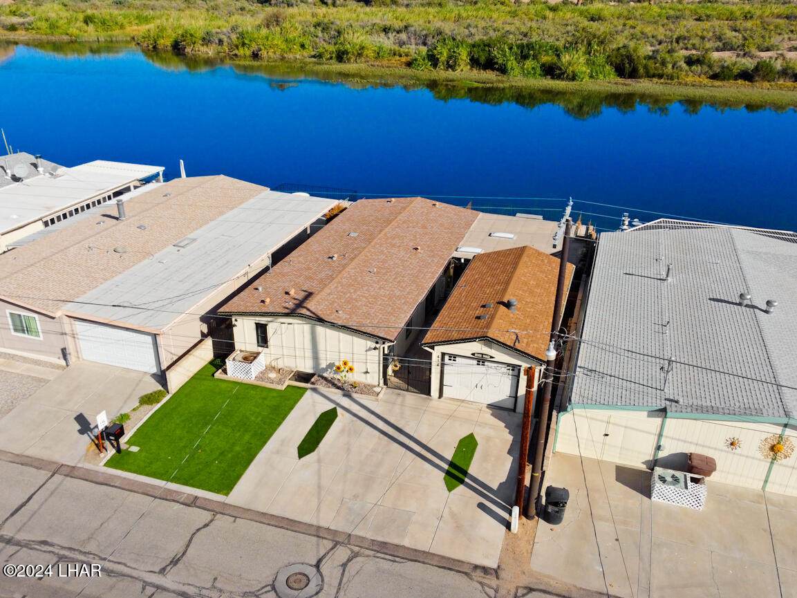 414 Riverfront Dr - Photo 1
