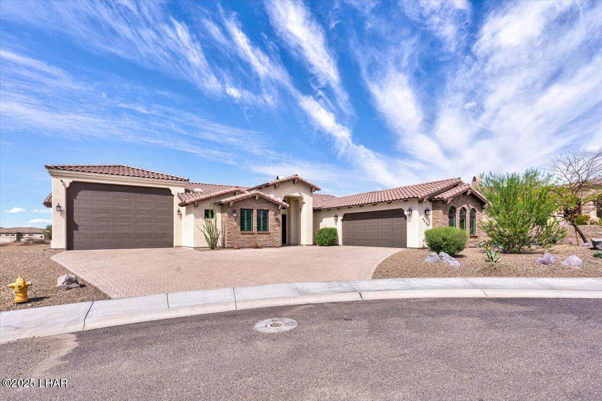 https://bt-photos.global.ssl.fastly.net/lakehavasu/orig_boomver_1_1035215-2.jpg