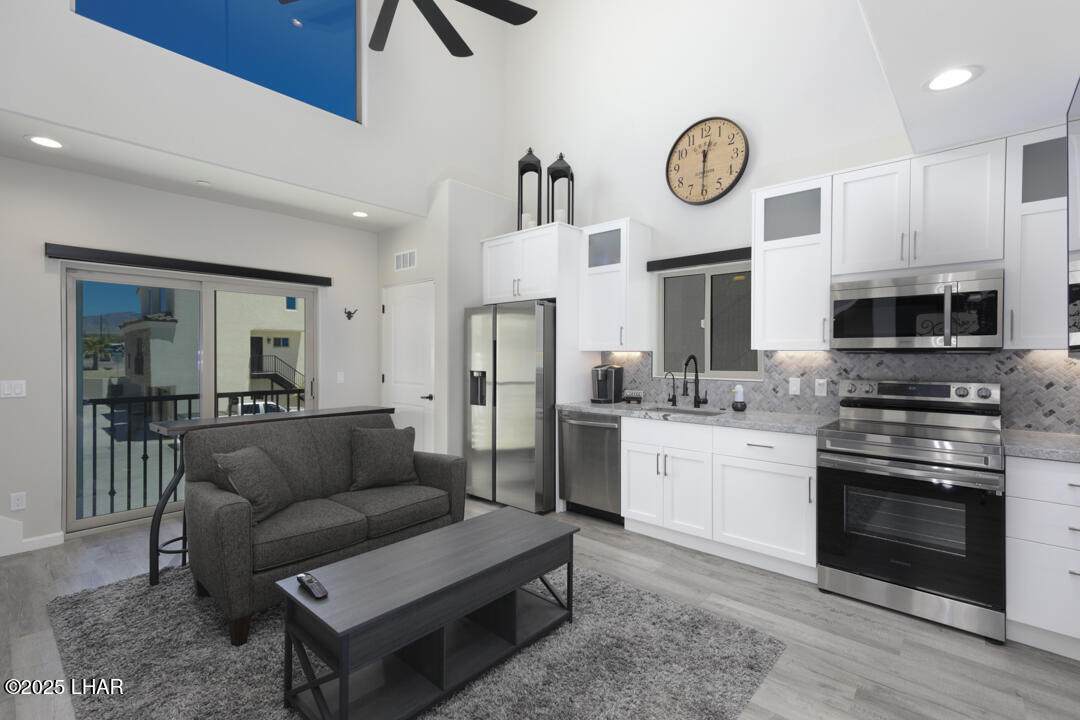 https://bt-photos.global.ssl.fastly.net/lakehavasu/orig_boomver_1_1036605-2.jpg