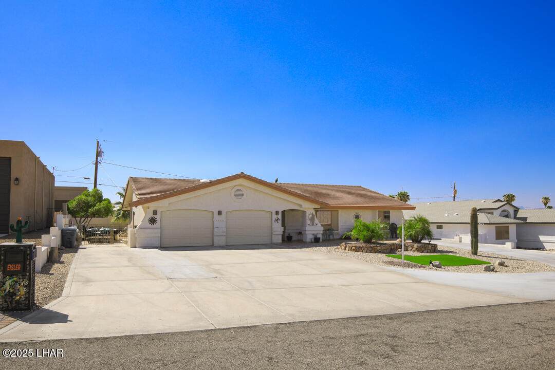 3856 Mission Dr - Photo 1