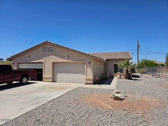 3335 Ottawa Dr - Photo 1