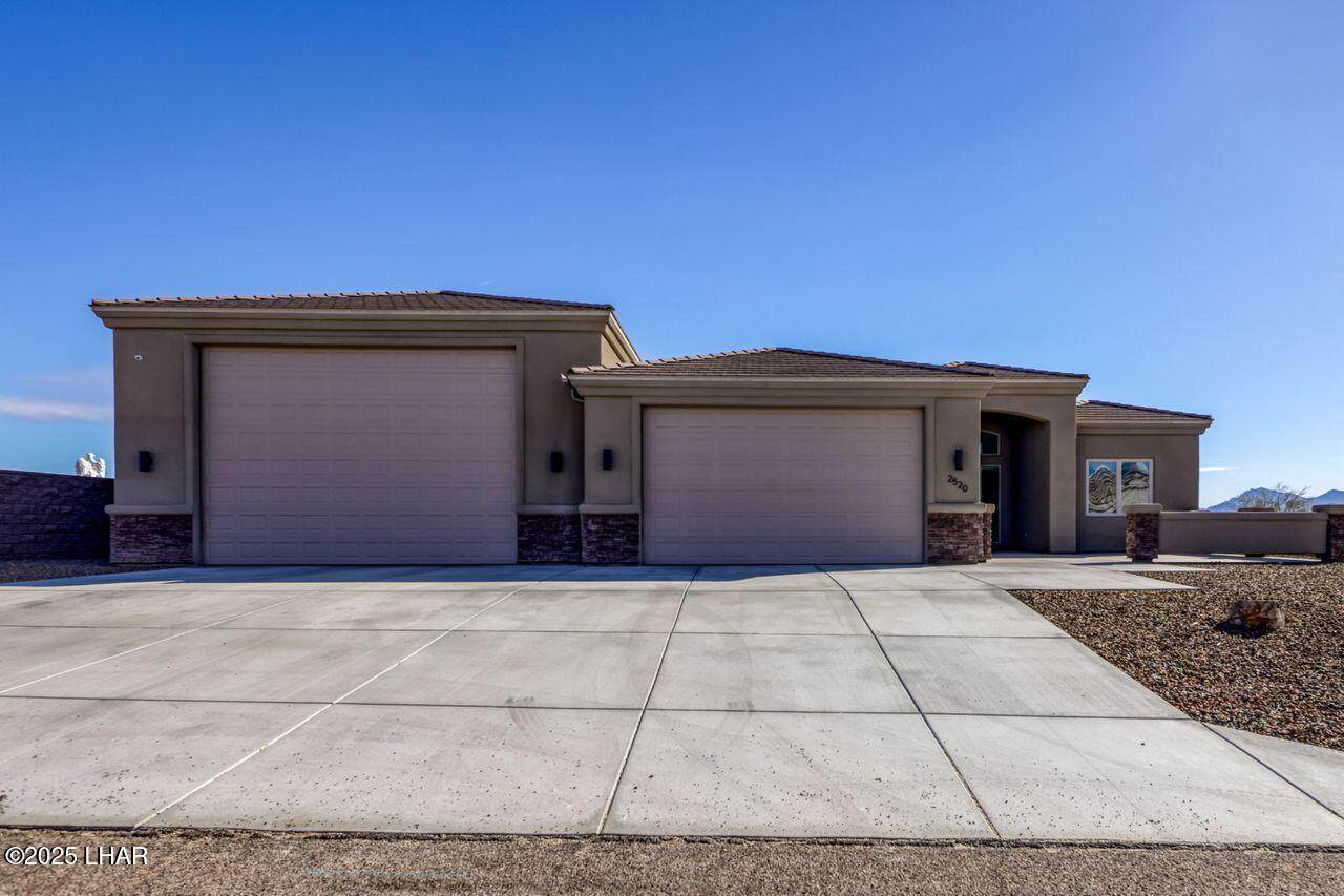 2520 Demaret Dr - Photo 1