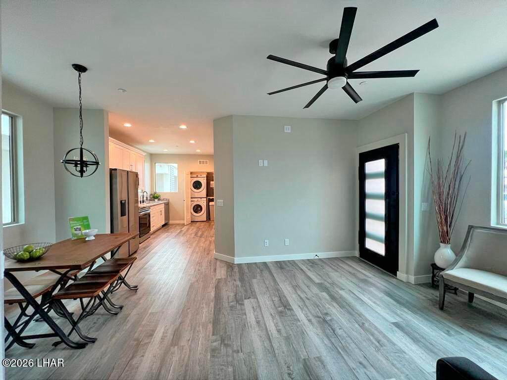 https://bt-photos.global.ssl.fastly.net/lakehavasu/orig_boomver_1_1038821-2.jpg