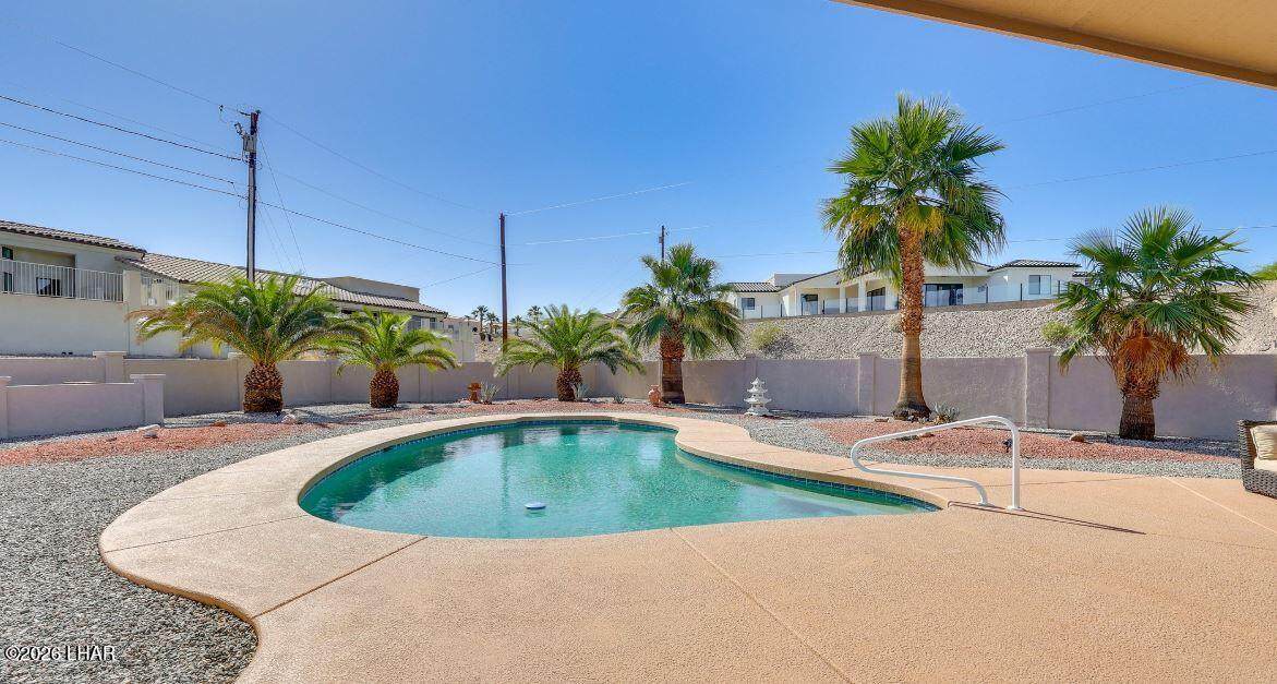 https://bt-photos.global.ssl.fastly.net/lakehavasu/orig_boomver_1_1039657-2.jpg