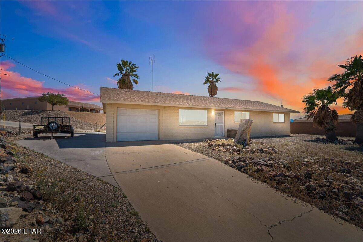 390 Tumamoc Dr - Photo 1