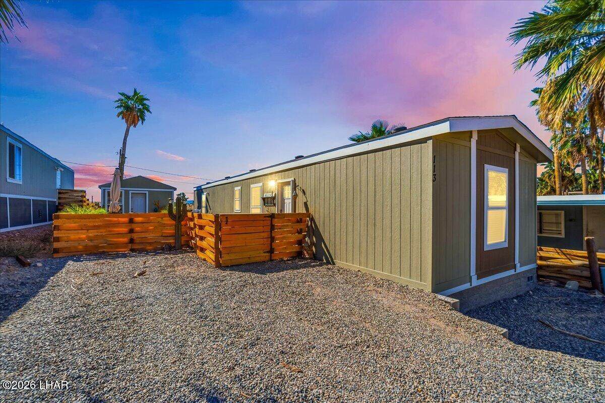 1100 Riverside Dr - Photo 1