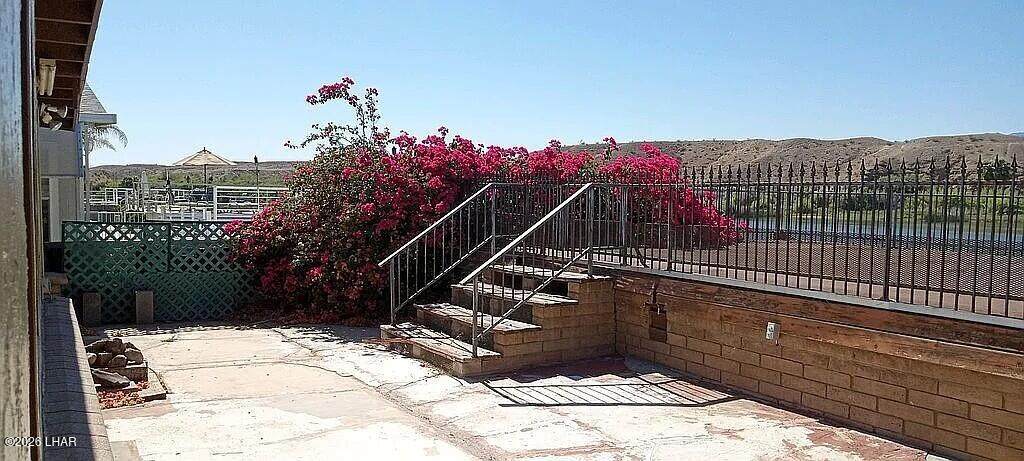 https://bt-photos.global.ssl.fastly.net/lakehavasu/orig_boomver_1_1040061-2.jpg