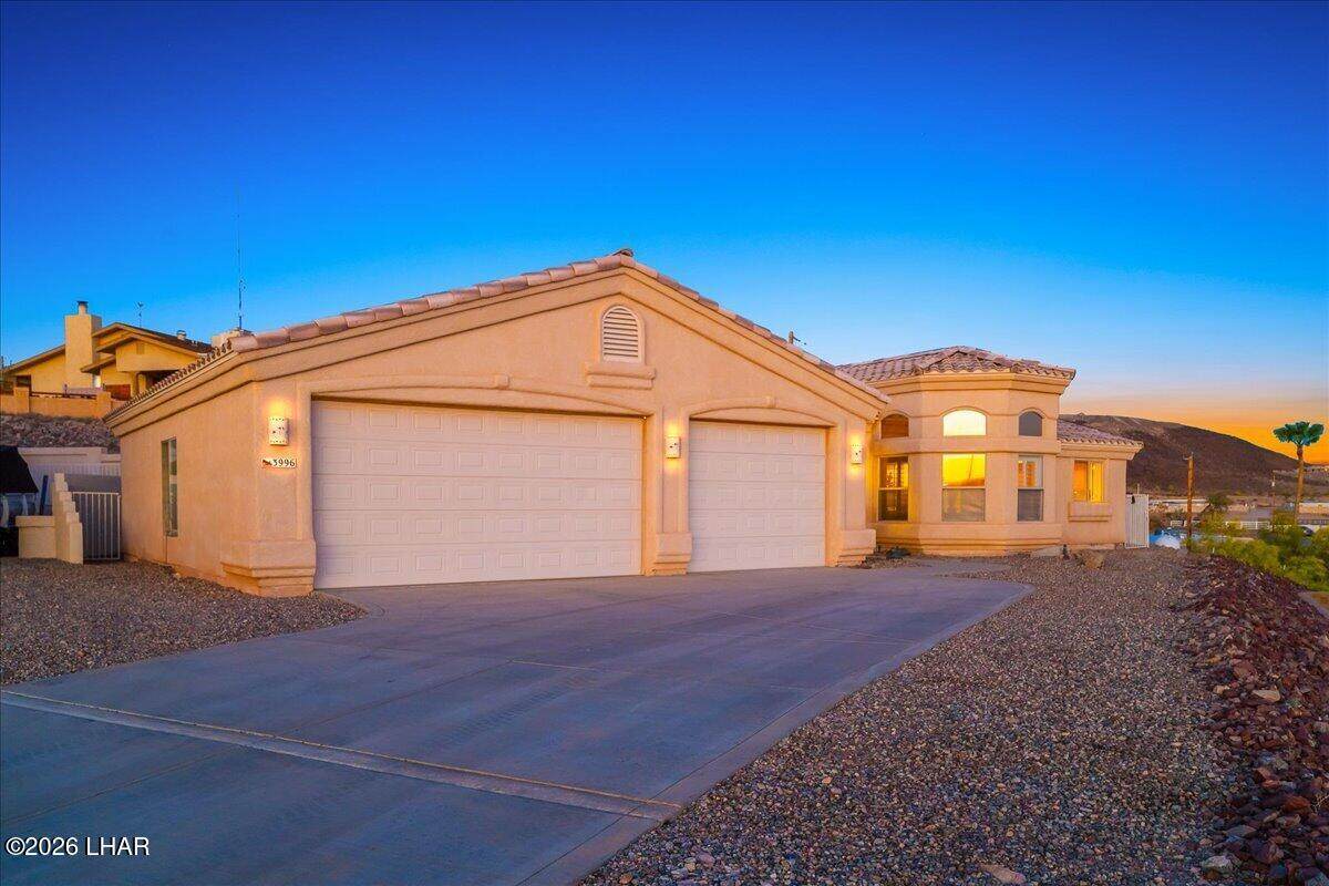 https://bt-photos.global.ssl.fastly.net/lakehavasu/orig_boomver_1_1040110-2.jpg