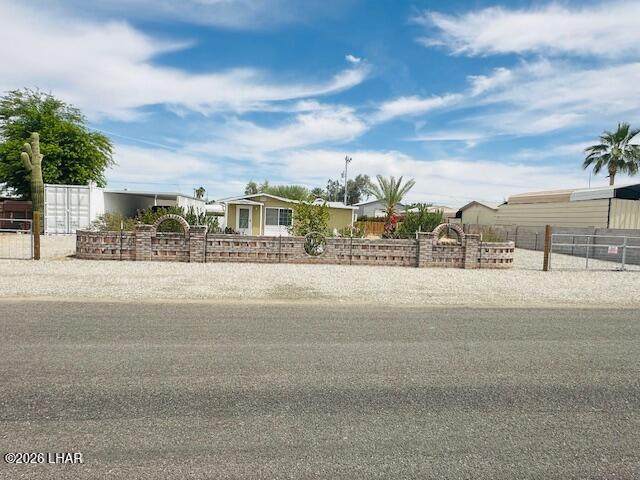 https://bt-photos.global.ssl.fastly.net/lakehavasu/orig_boomver_1_1040329-2.jpg