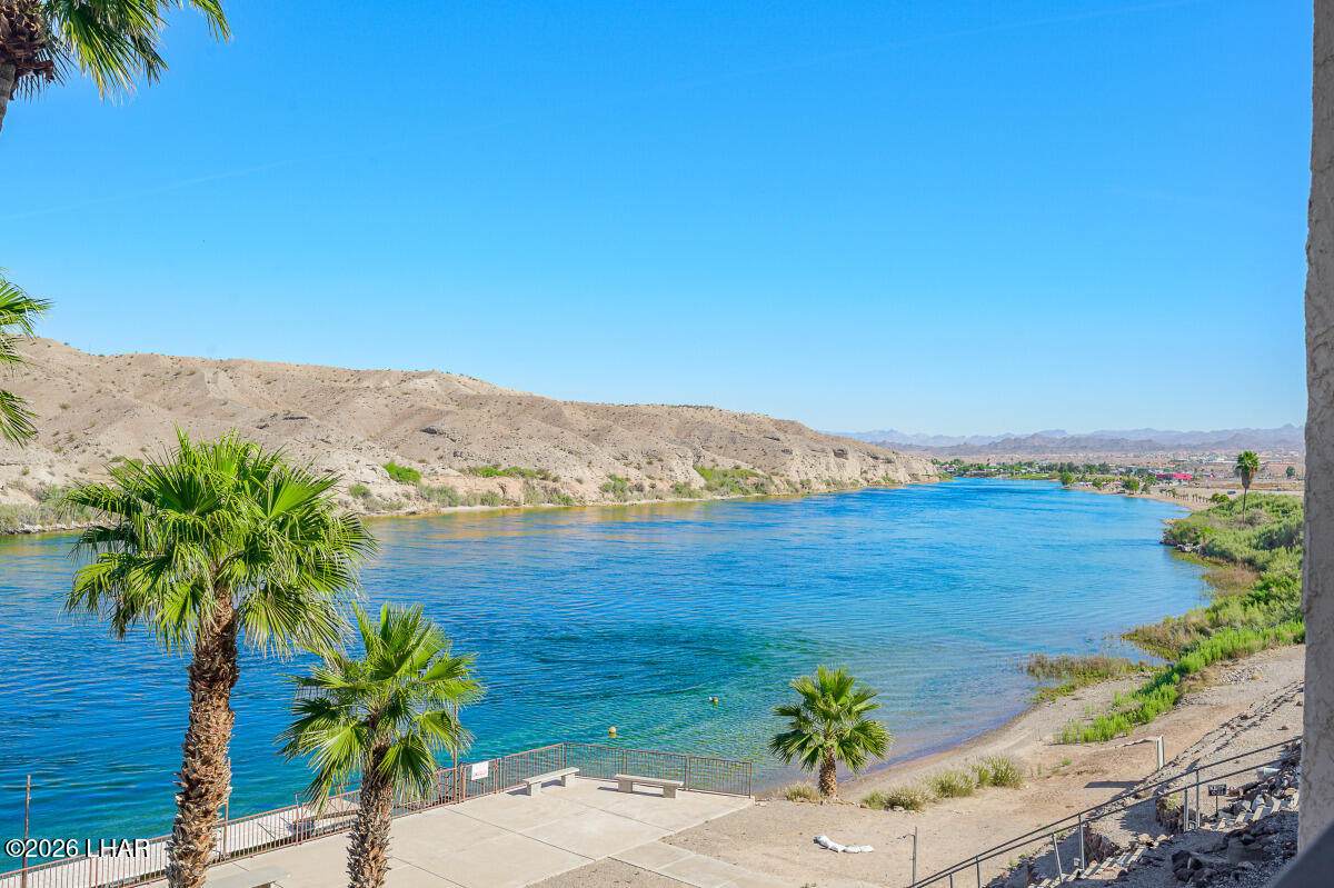 https://bt-photos.global.ssl.fastly.net/lakehavasu/orig_boomver_1_1040335-2.jpg