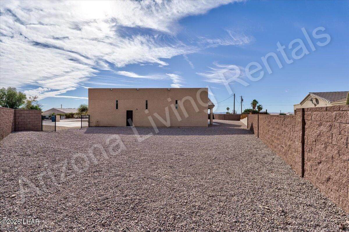https://bt-photos.global.ssl.fastly.net/lakehavasu/orig_boomver_1_1040894-2.jpg