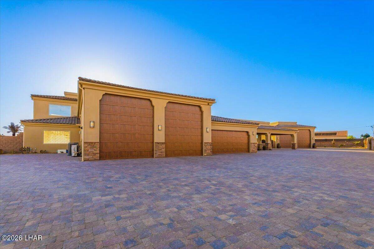 https://bt-photos.global.ssl.fastly.net/lakehavasu/orig_boomver_1_1040934-2.jpg