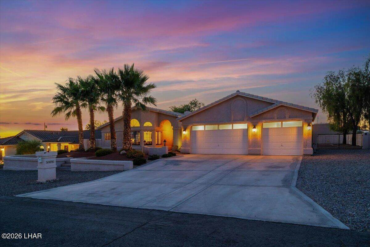 https://bt-photos.global.ssl.fastly.net/lakehavasu/orig_boomver_1_1040989-2.jpg
