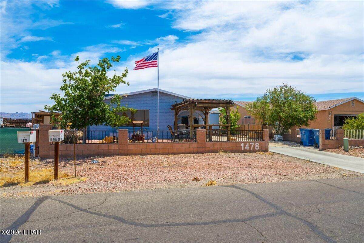 https://bt-photos.global.ssl.fastly.net/lakehavasu/orig_boomver_1_1041163-2.jpg