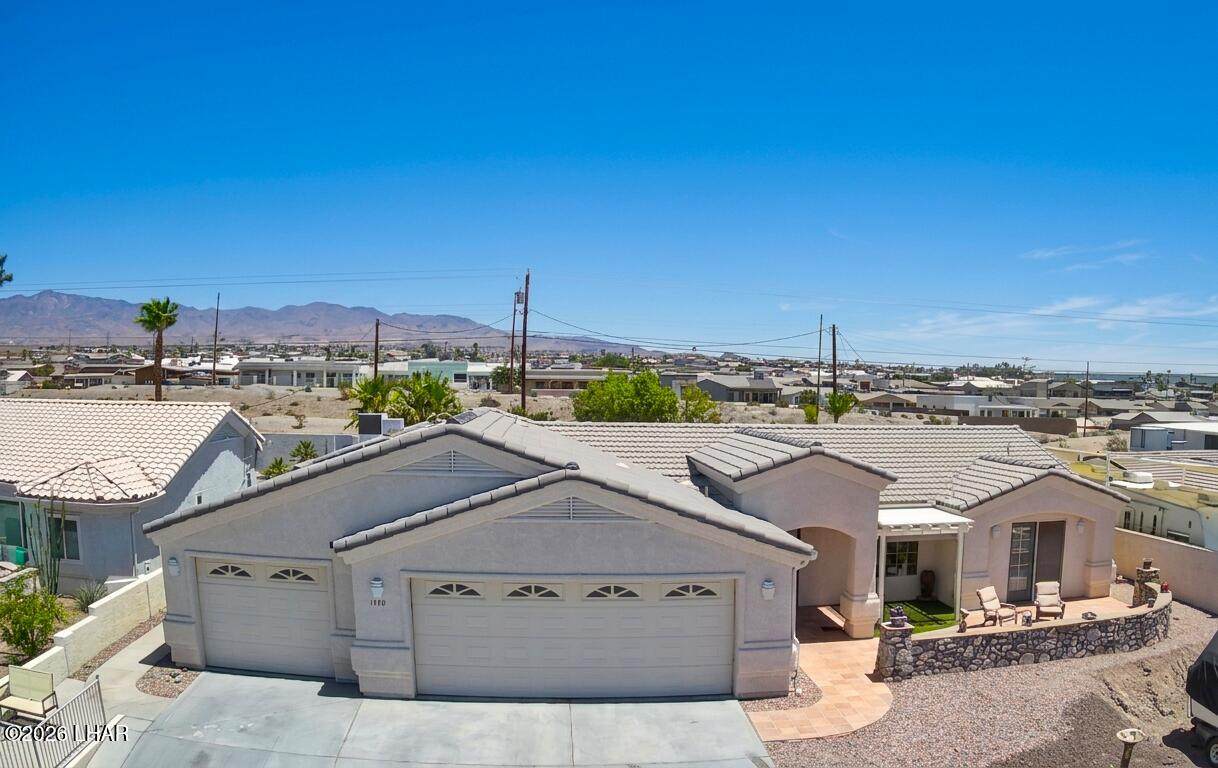 1440 Park Terrace Ave - Photo 1