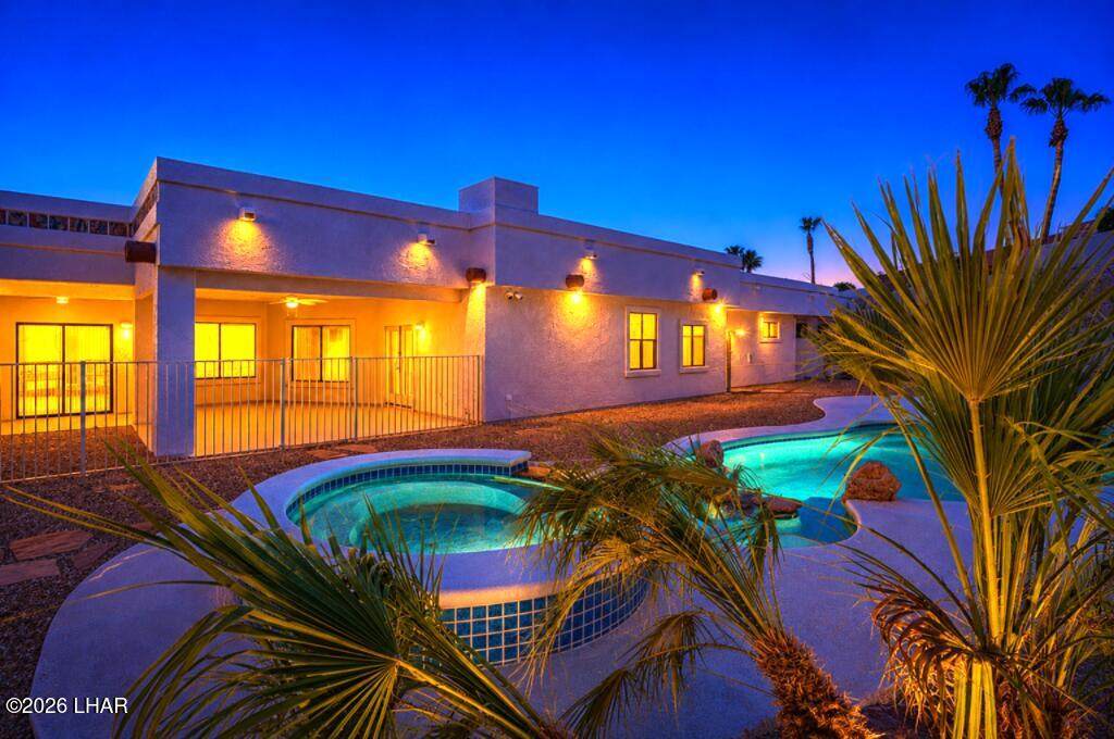 https://bt-photos.global.ssl.fastly.net/lakehavasu/orig_boomver_1_1041524-2.jpg