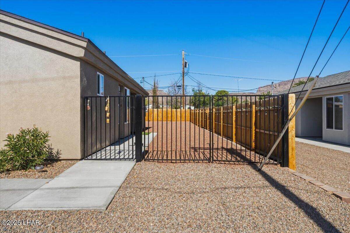 https://bt-photos.global.ssl.fastly.net/lakehavasu/orig_boomver_1_1041618-2.jpg