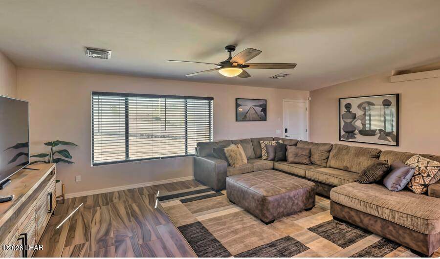 https://bt-photos.global.ssl.fastly.net/lakehavasu/orig_boomver_1_1041770-2.jpg