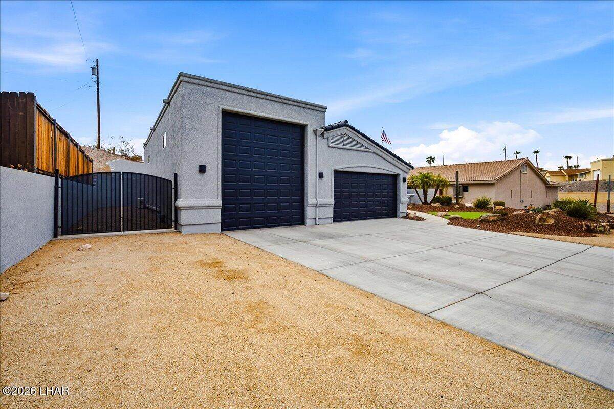 4014 Columbia Dr - Photo 1