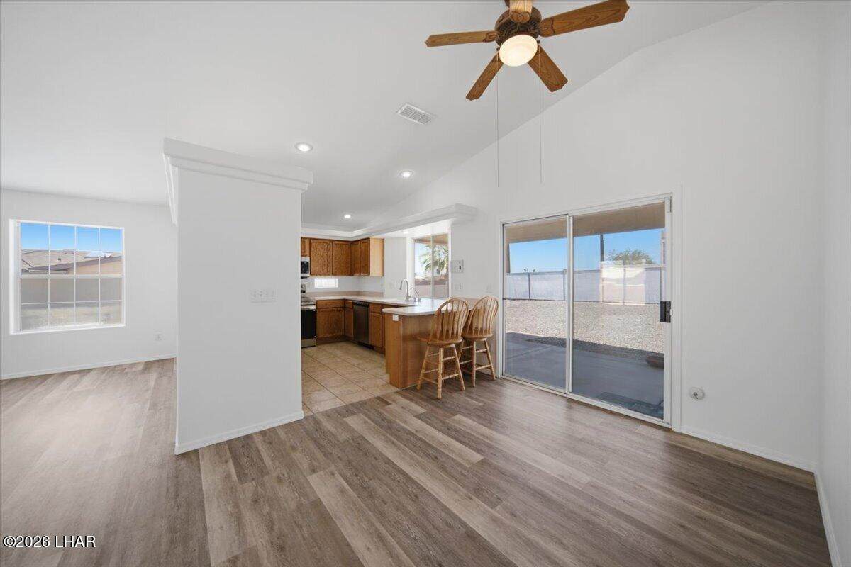 https://bt-photos.global.ssl.fastly.net/lakehavasu/orig_boomver_1_1041814-2.jpg