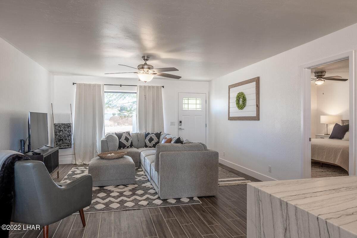 https://bt-photos.global.ssl.fastly.net/lakehavasu/orig_boomver_1_1041910-2.jpg