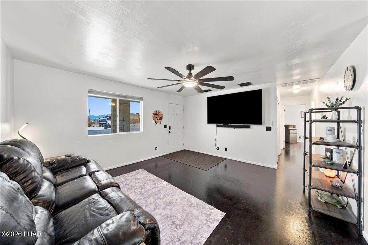 https://bt-photos.global.ssl.fastly.net/lakehavasu/1280_boomver_1_1041988-2.jpg
