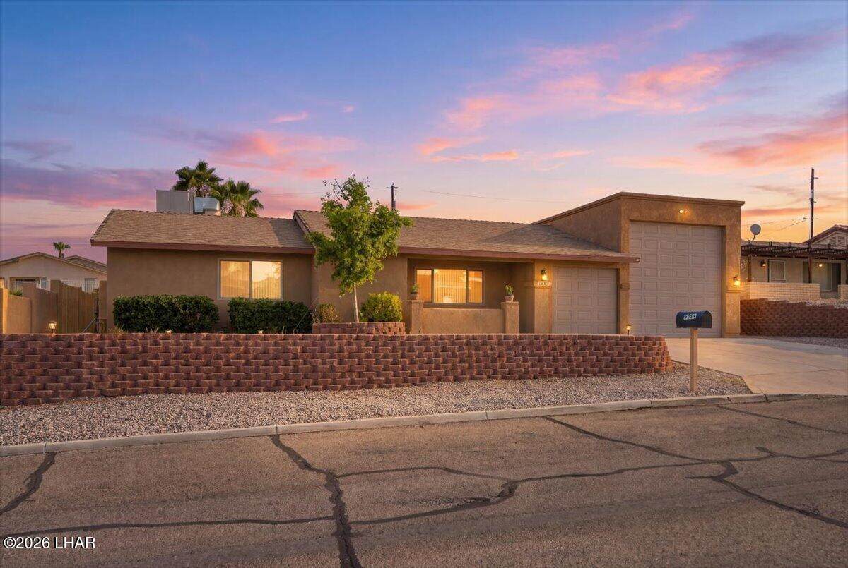 2497 Beverly Glen Dr - Photo 1