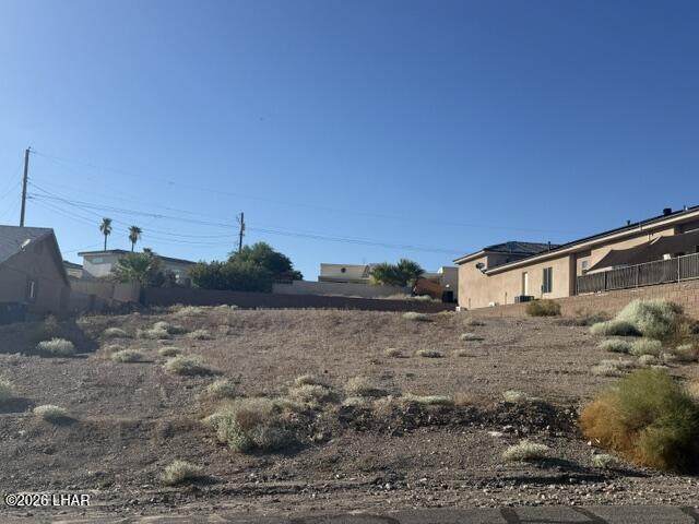 2761 Edgewood Dr - Photo 1