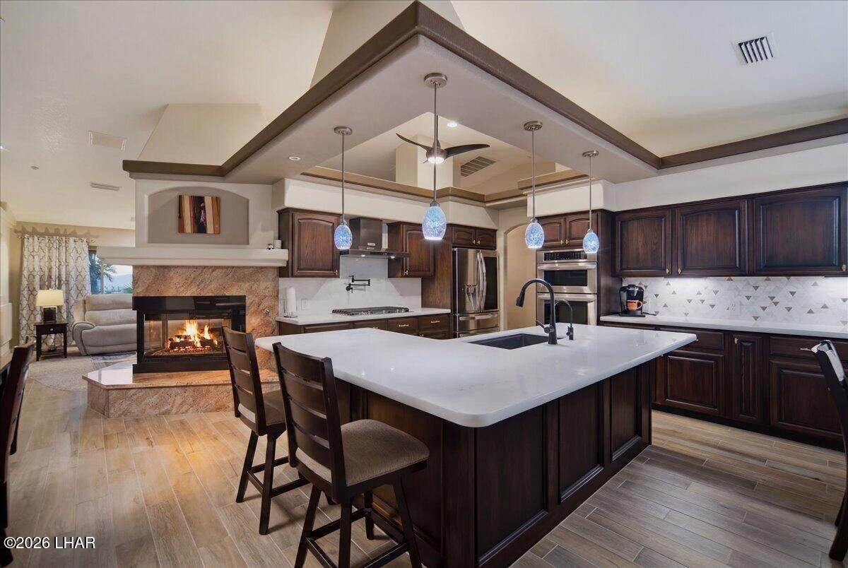 https://bt-photos.global.ssl.fastly.net/lakehavasu/orig_boomver_2_1042335-2.jpg
