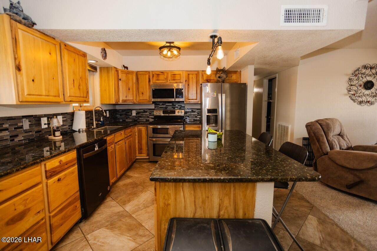 https://bt-photos.global.ssl.fastly.net/lakehavasu/orig_boomver_1_1042350-2.jpg