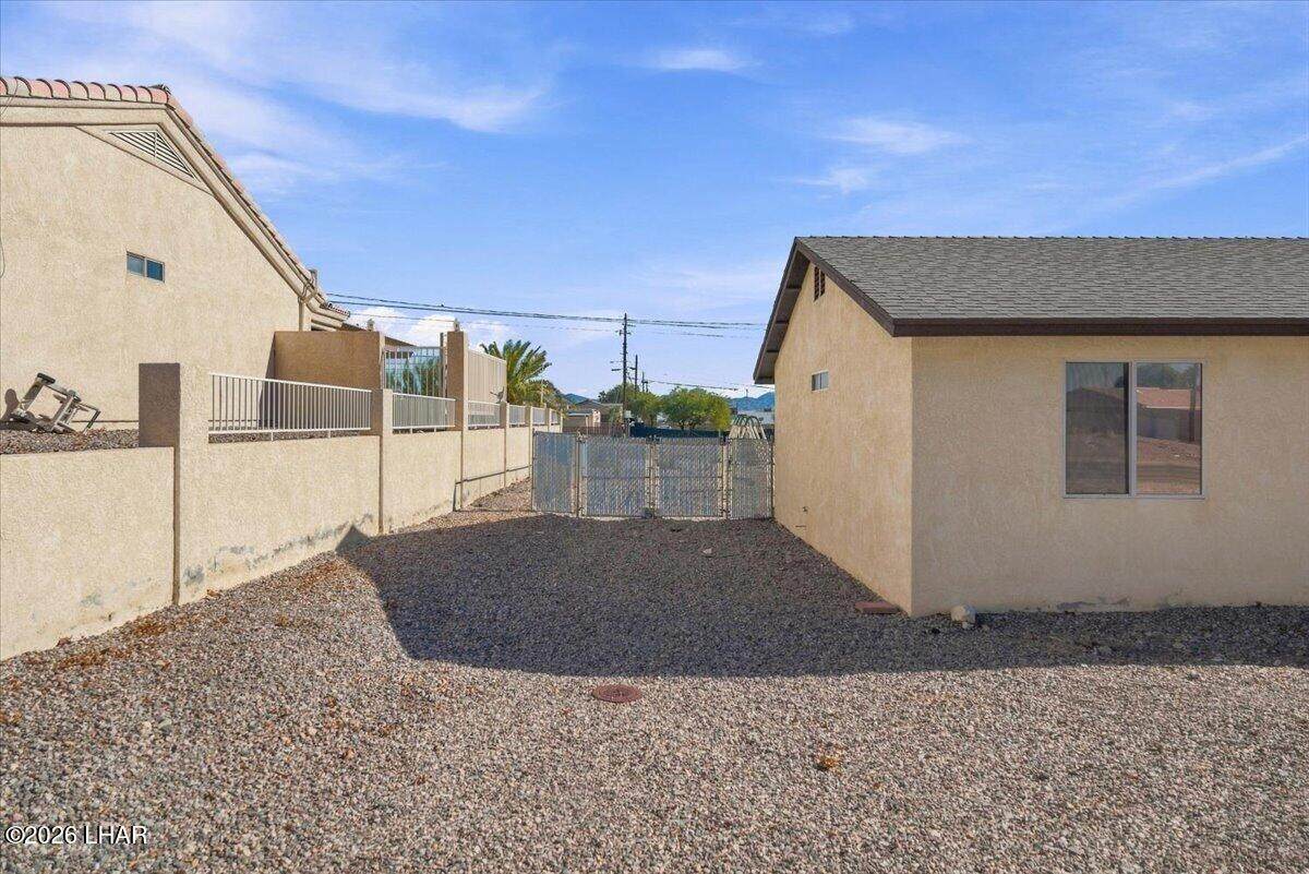 https://bt-photos.global.ssl.fastly.net/lakehavasu/orig_boomver_1_1042354-2.jpg