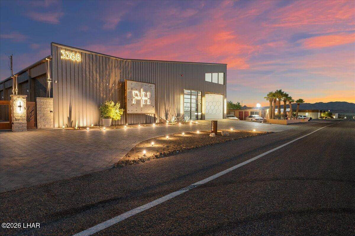 https://bt-photos.global.ssl.fastly.net/lakehavasu/orig_boomver_1_1042620-2.jpg