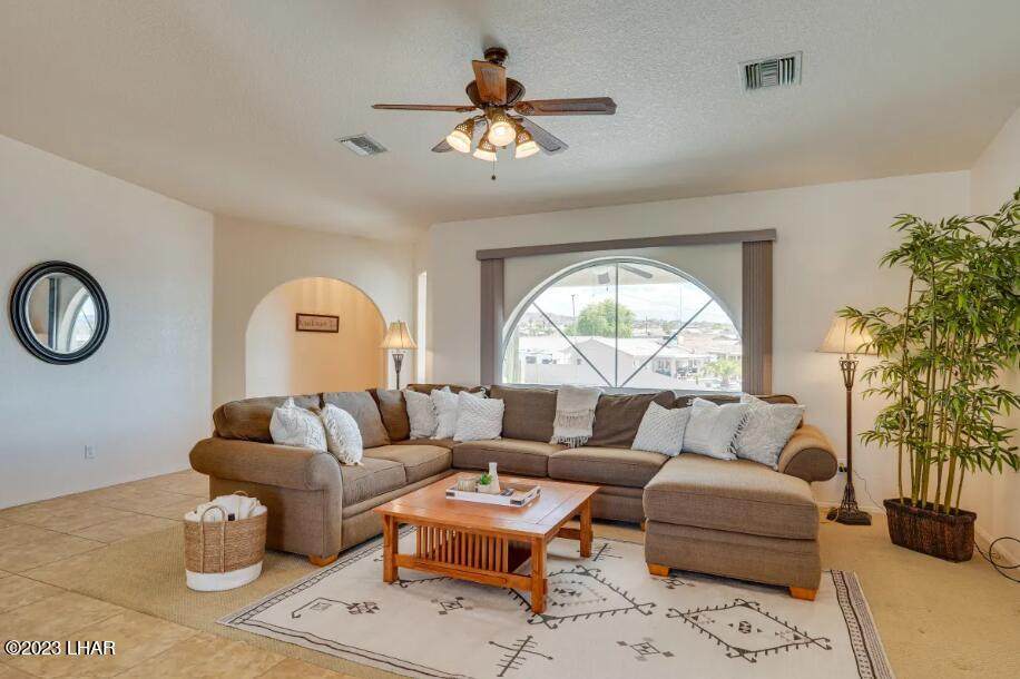 https://bt-photos.global.ssl.fastly.net/lakehavasu/orig_boomver_1_1042704-2.jpg