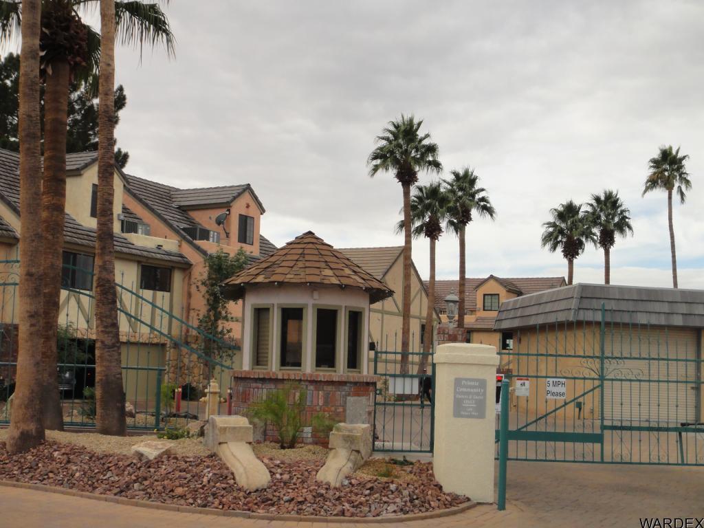 1566 Palace Way - Photo 1