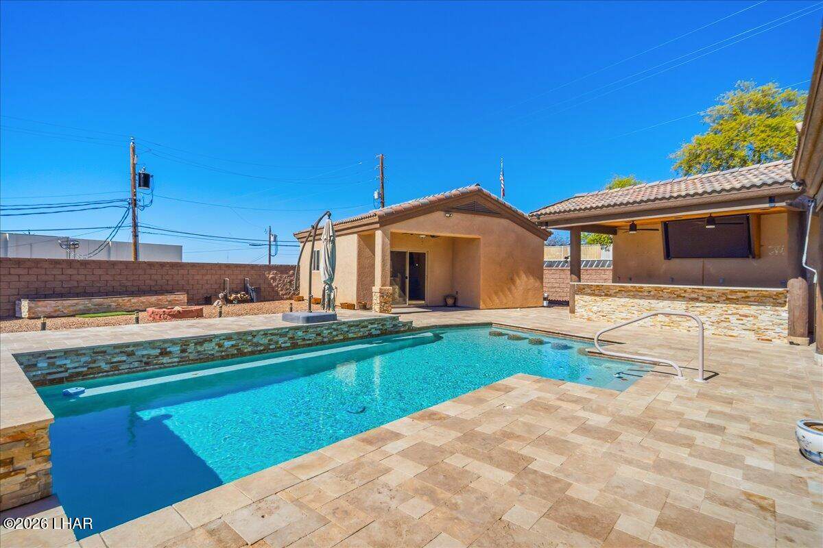 https://bt-photos.global.ssl.fastly.net/lakehavasu/orig_boomver_2_1039678-2.jpg