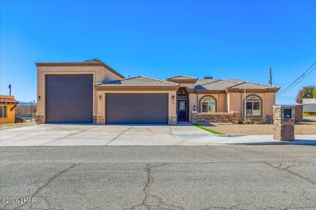 https://bt-photos.global.ssl.fastly.net/lakehavasu/orig_boomver_2_1039678-2.jpg