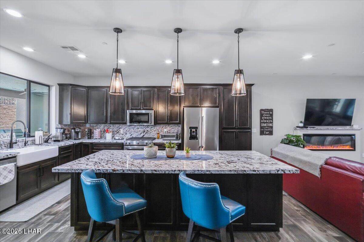 https://bt-photos.global.ssl.fastly.net/lakehavasu/orig_boomver_2_1041069-2.jpg