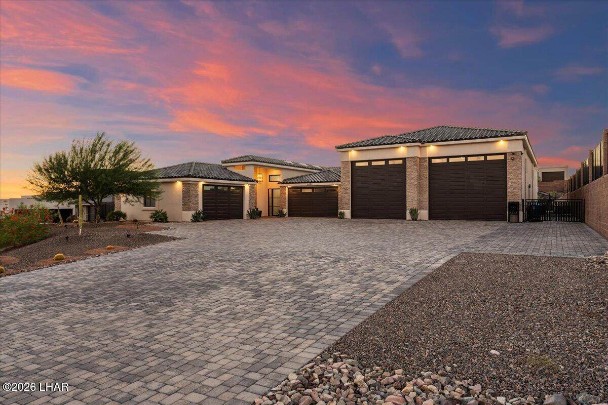 6282 Avienda De Las Colinas - Photo 1