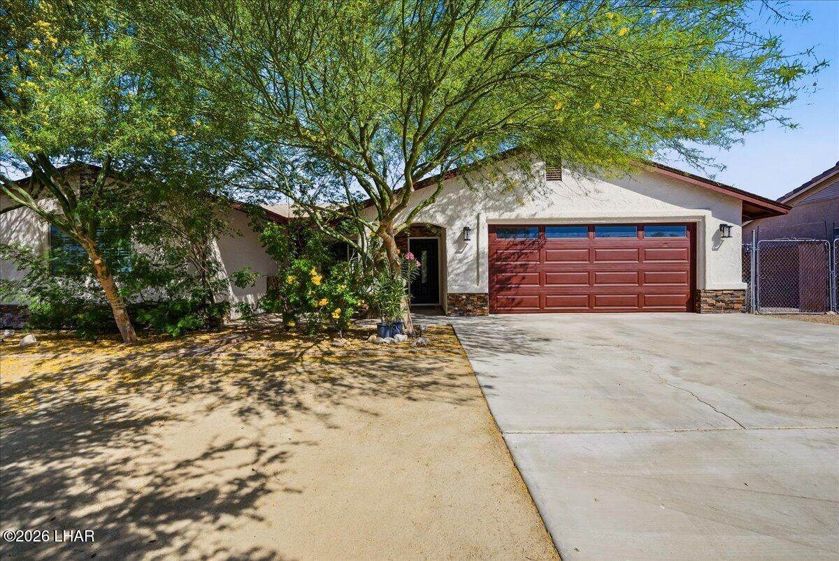 https://bt-photos.global.ssl.fastly.net/lakehavasu/orig_boomver_3_1040780-2.jpg