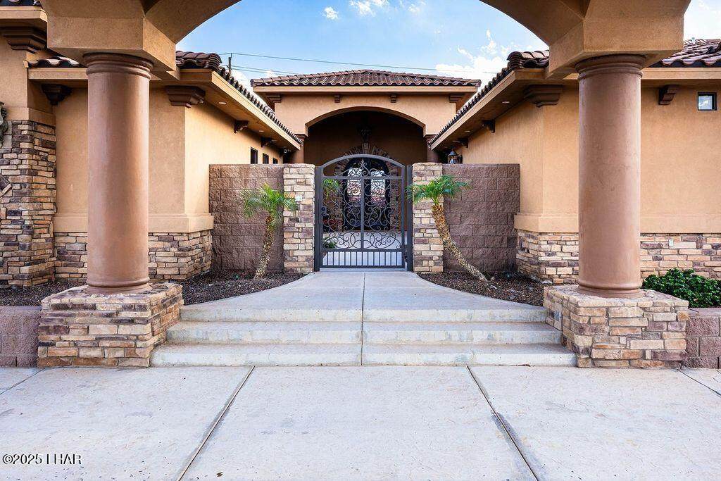 https://bt-photos.global.ssl.fastly.net/lakehavasu/orig_boomver_3_1037658-2.jpg