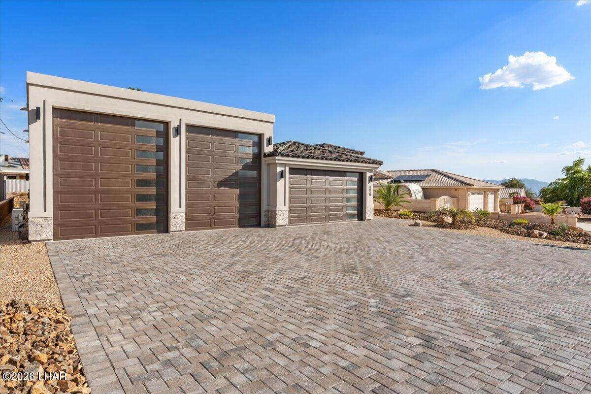 https://bt-photos.global.ssl.fastly.net/lakehavasu/orig_boomver_8_1039466-2.jpg