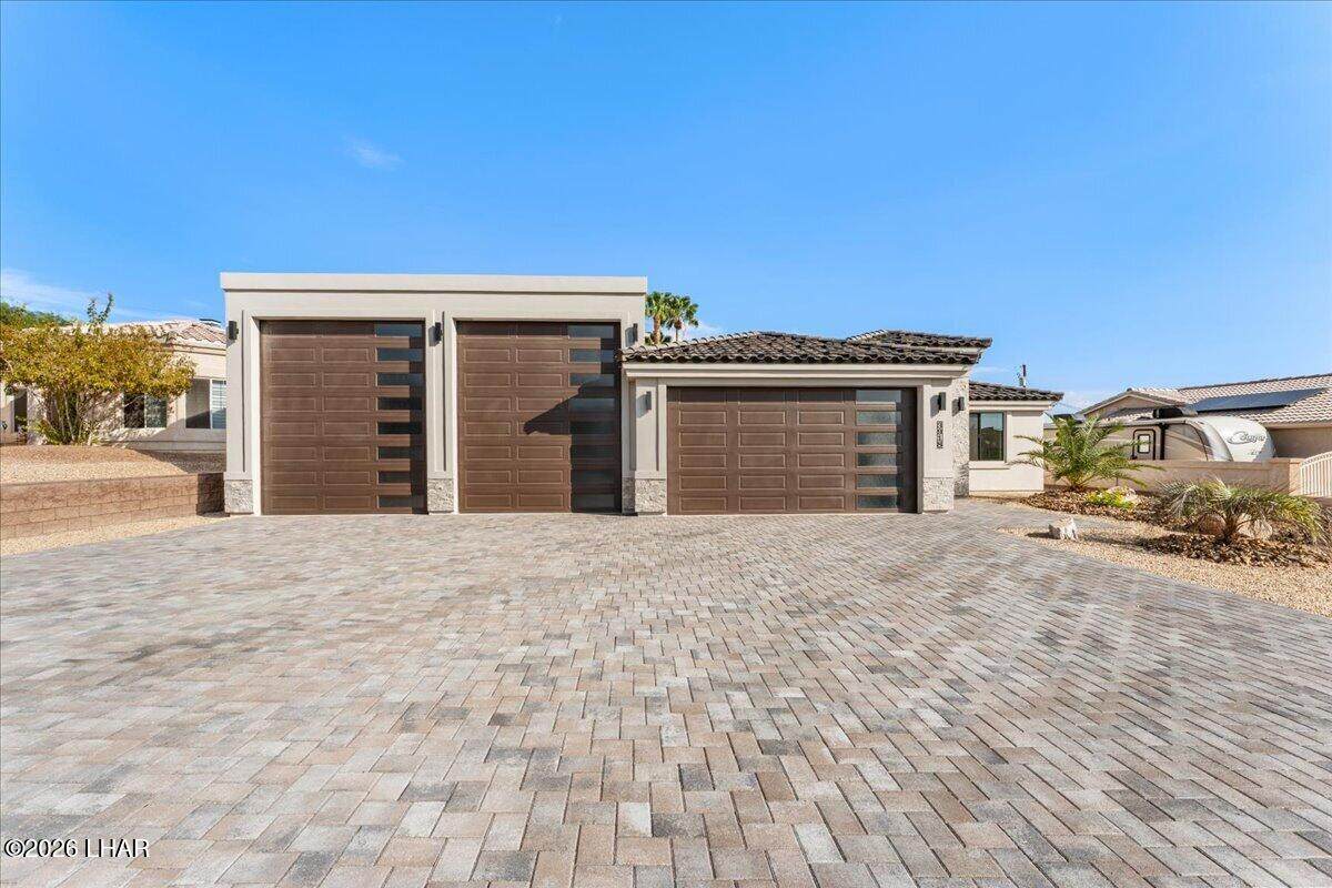 https://bt-photos.global.ssl.fastly.net/lakehavasu/orig_boomver_8_1039466-2.jpg