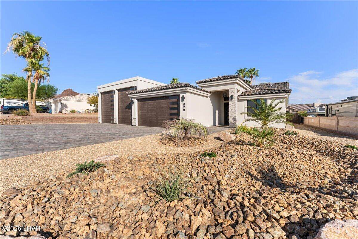 https://bt-photos.global.ssl.fastly.net/lakehavasu/orig_boomver_8_1039466-2.jpg