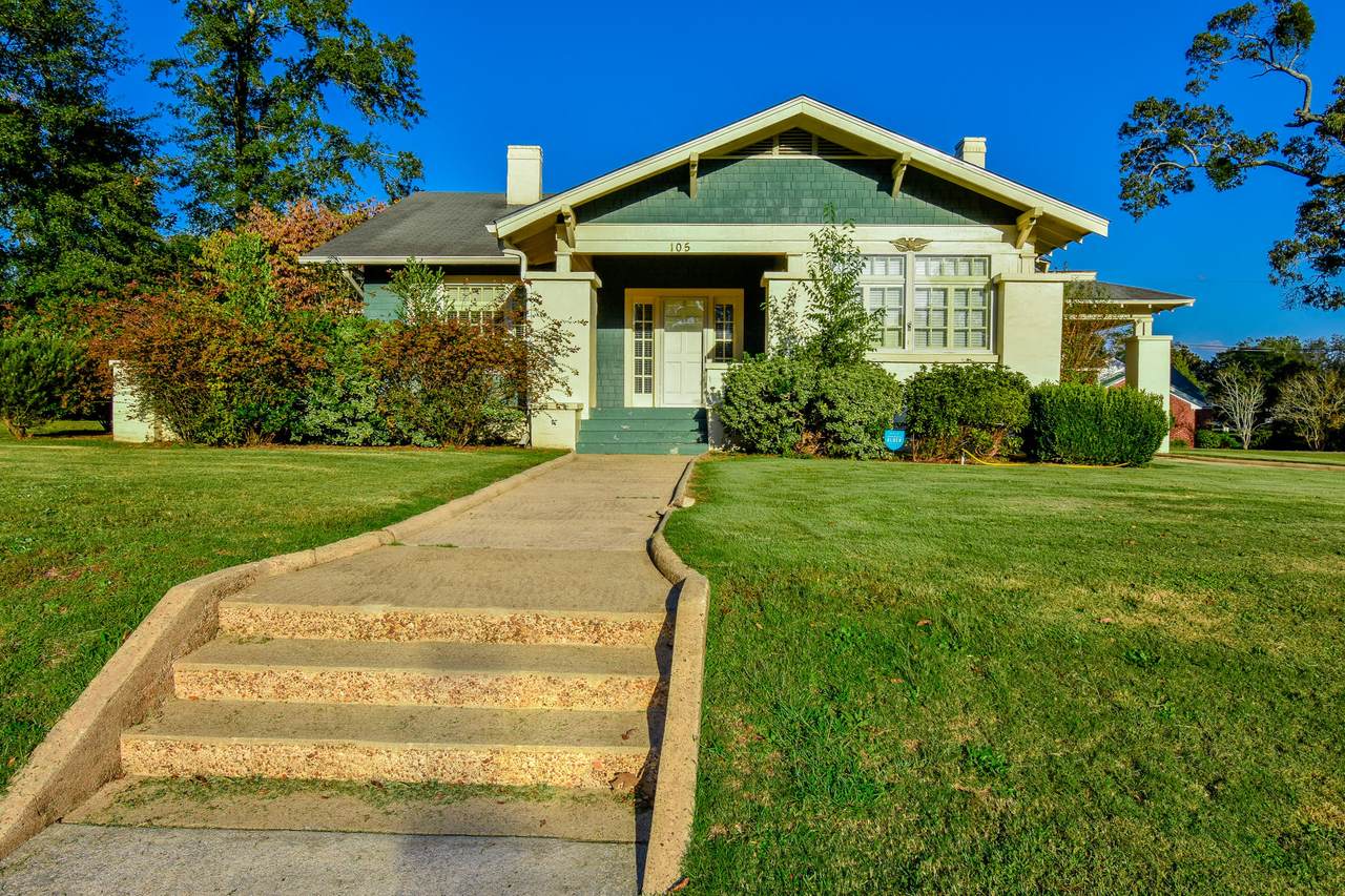 105 Jordan Ave - Photo 1